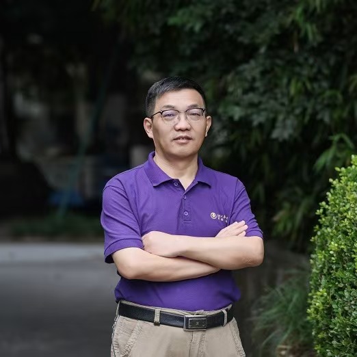 伟德国际1949始于英国创新论坛第一千九百零二讲：Covers of the integers by residue classes and their extensions to groups