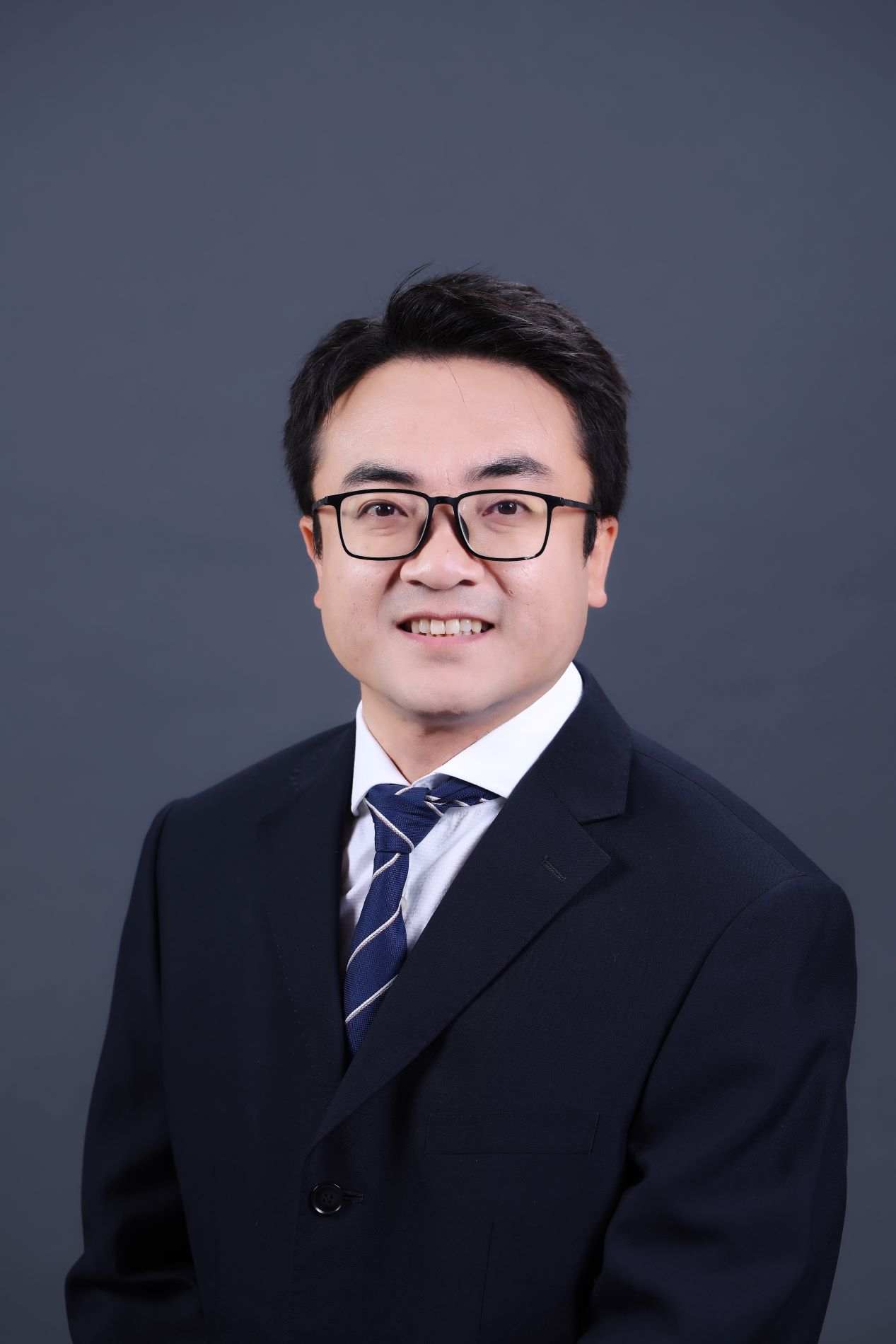 伟德国际1949始于英国创新论坛第一千九百零一讲：Deep learning method for very high dimensional parabolic PDEs and HJB equations 