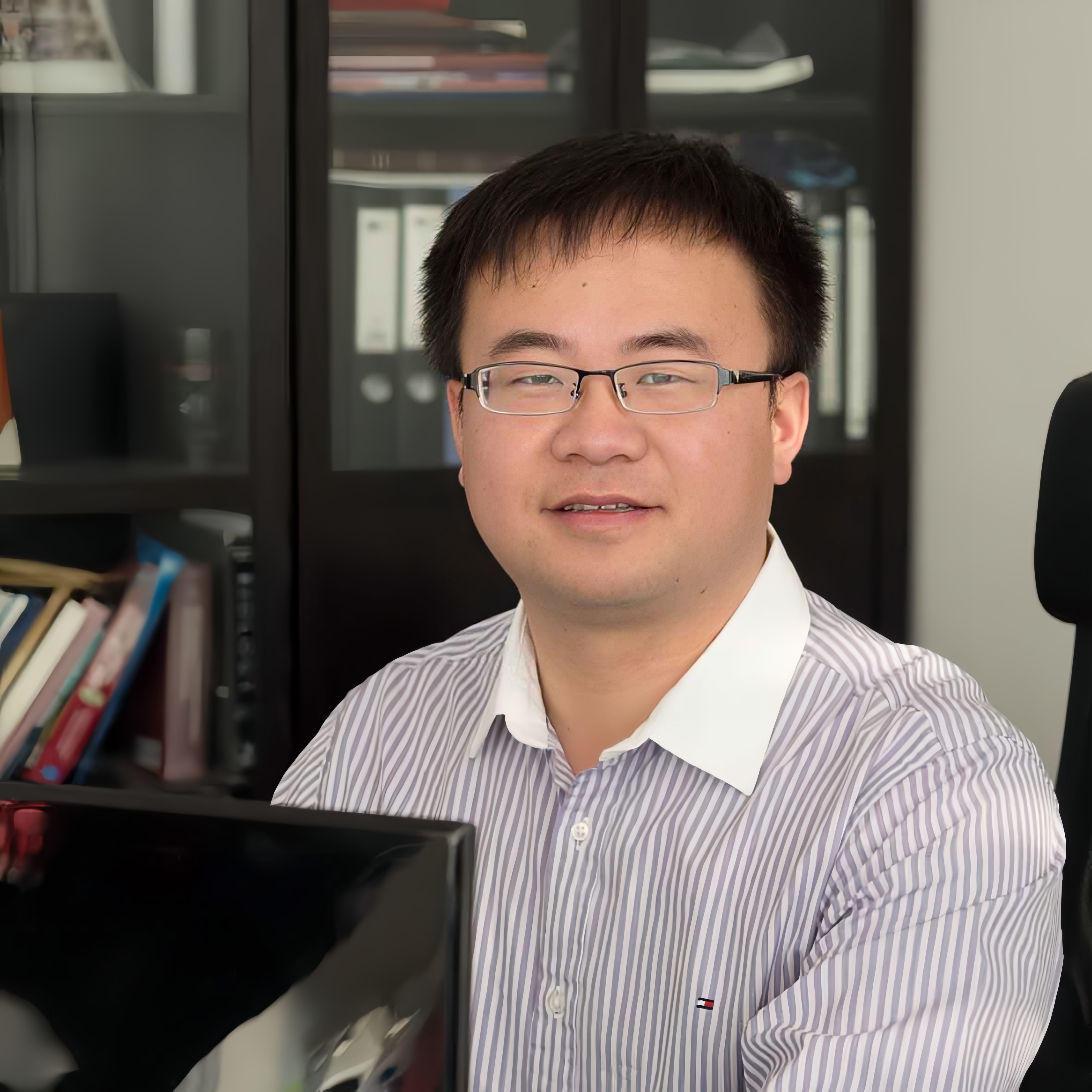 伟德国际1949始于英国创新论坛第一千七百九十四讲：多元介孔材料的合成与性能研究