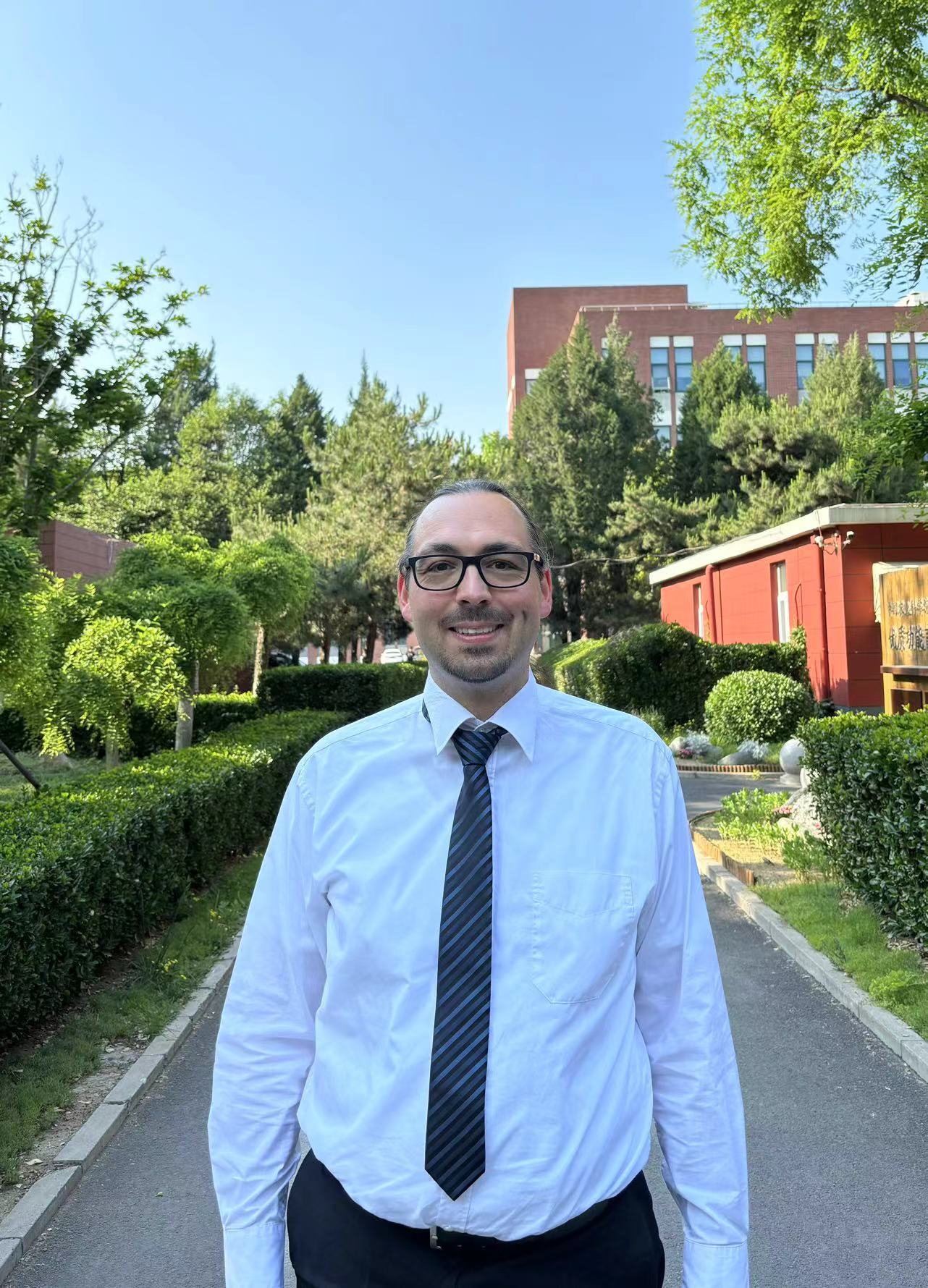 伟德国际1949始于英国创新论坛第一千六百五十九讲：Pleurotus citrinopileatus lipase for applications in cheese 