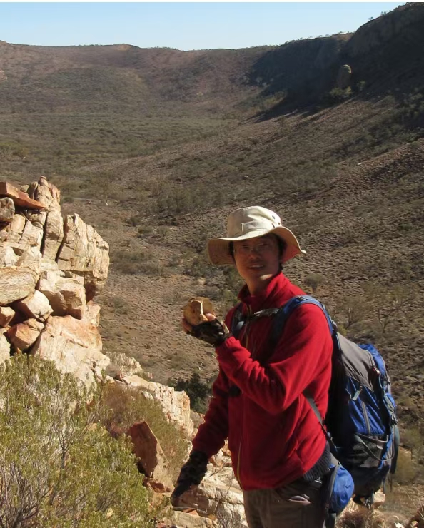 伟德国际1949始于英国创新论坛第一千八百零三讲：草根动物的崛起：寒武纪大爆发与冠轮动物