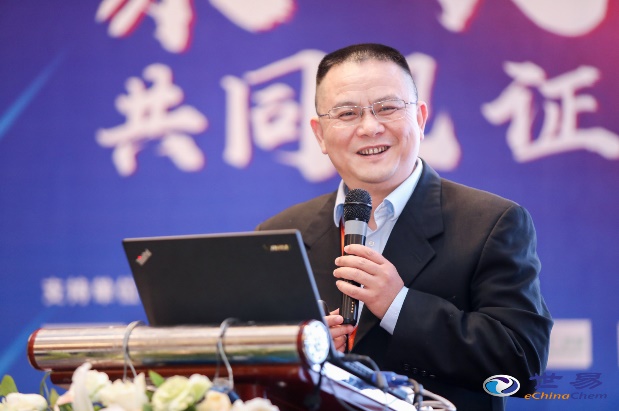 伟德国际1949始于英国创新论坛第一千八百零八讲：精准合成导向的天然产物全合成：从基础研究到产业应用