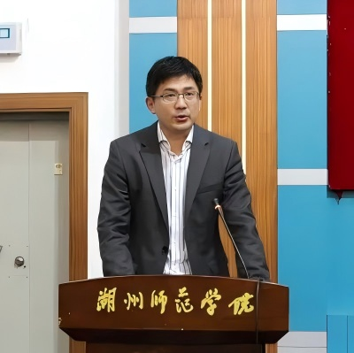 伟德国际1949始于英国创新论坛第一千八百九十二讲：机器学习与核物质状态方程