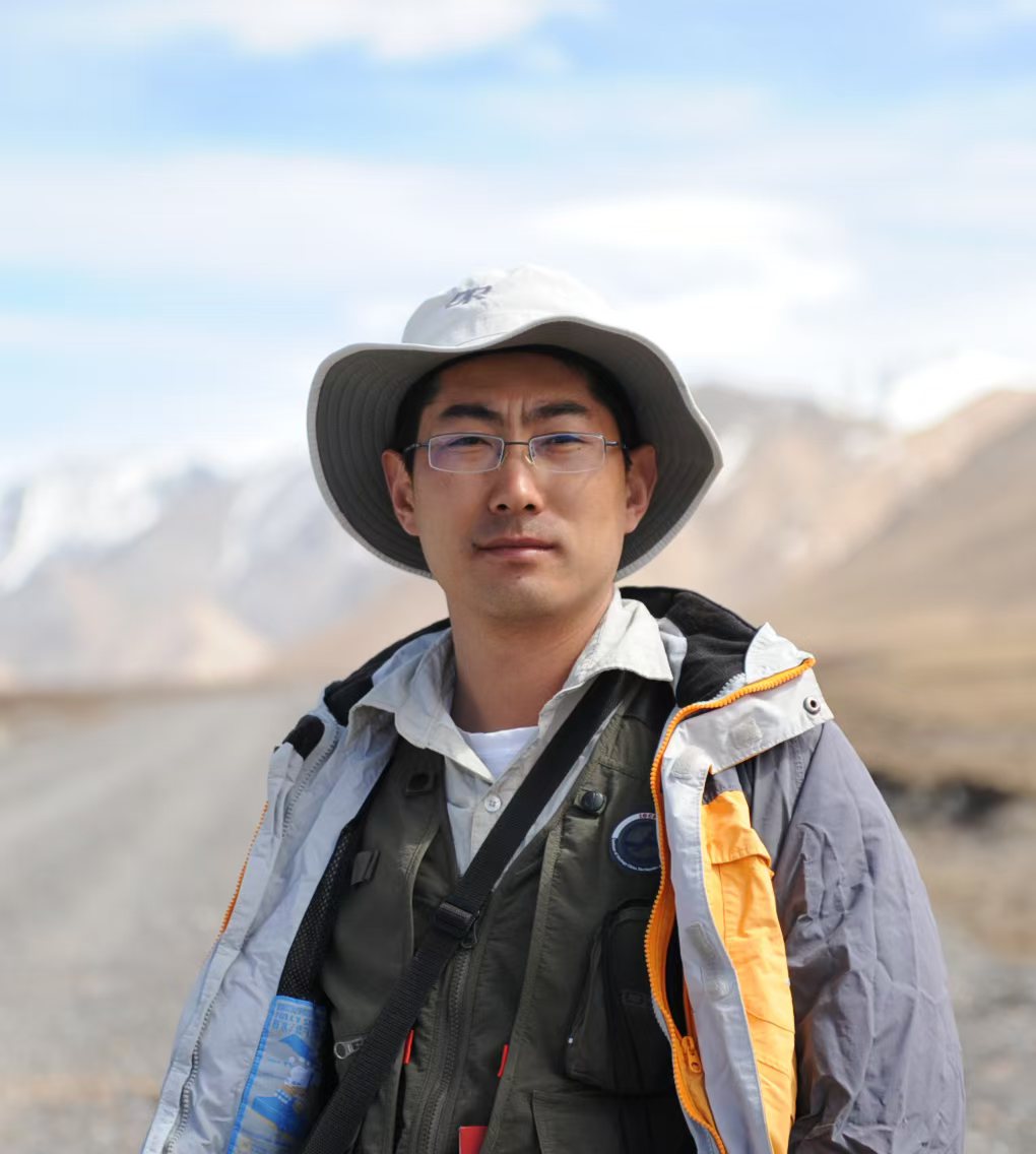 伟德国际1949始于英国创新论坛第一千九百三十九讲：青藏高原东缘低起伏高原面多阶段多成因演化过程